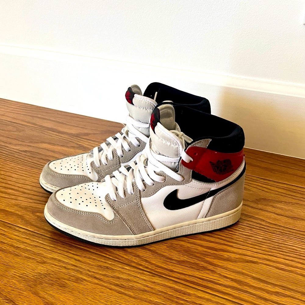 Air Jordan 1 ‘Smoke Grey’